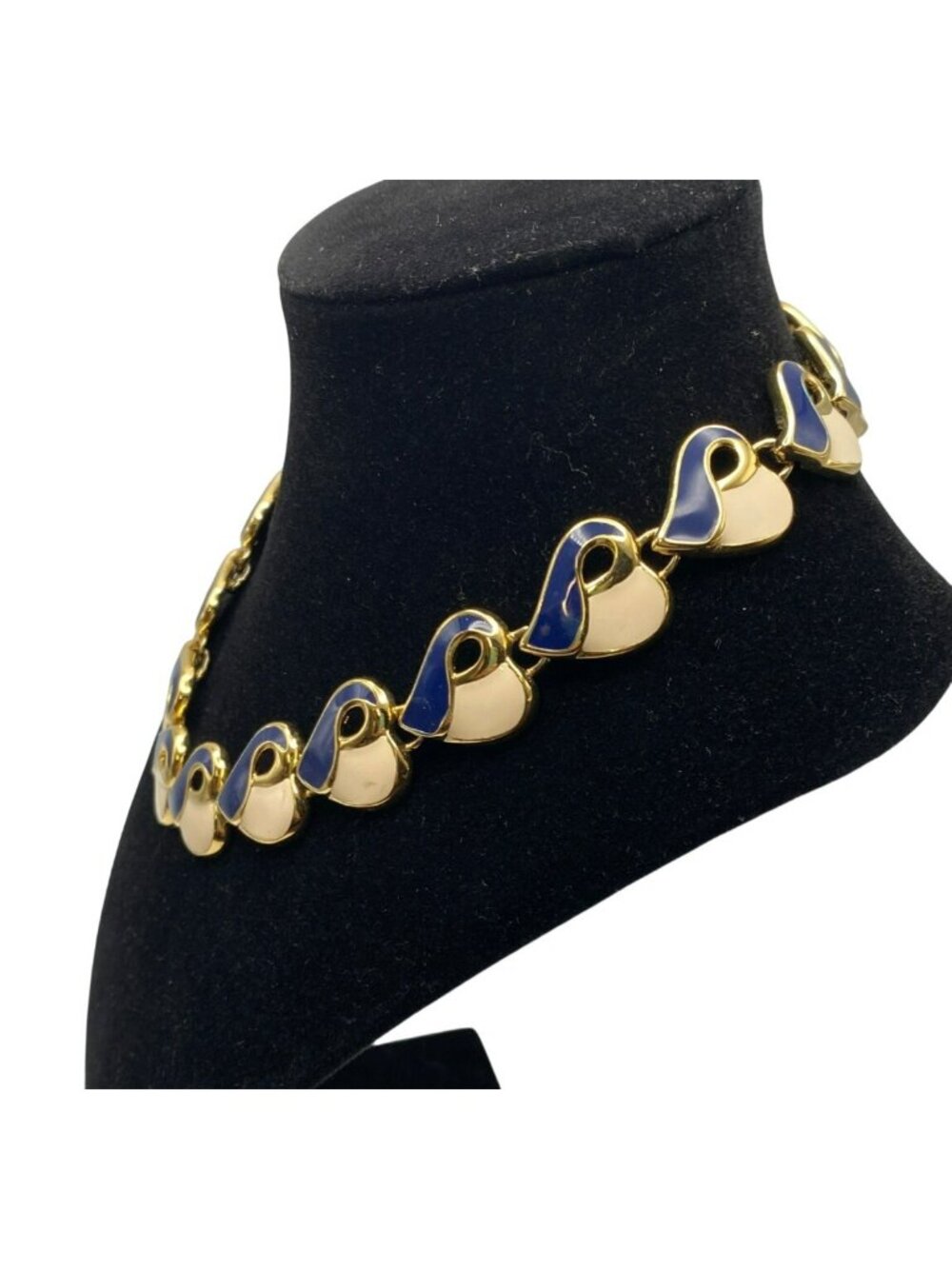 Vintage Heart Necklace Enamel Cream Navy Blue Gold Tone 1980s 80's Retro Y2K - Picture 4 of 8